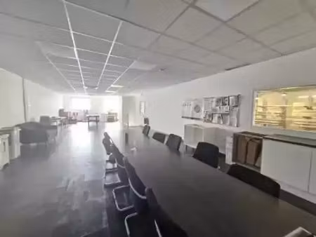 location locaux professionnels 150 m² à lagny-sur-marne (77400)  1 500 €