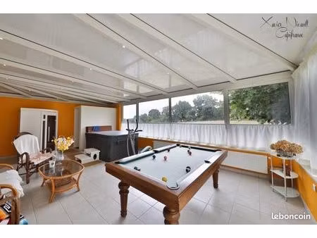 maison 8 pièces 224 m²