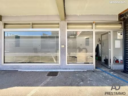 local commercial 80 m² bastia