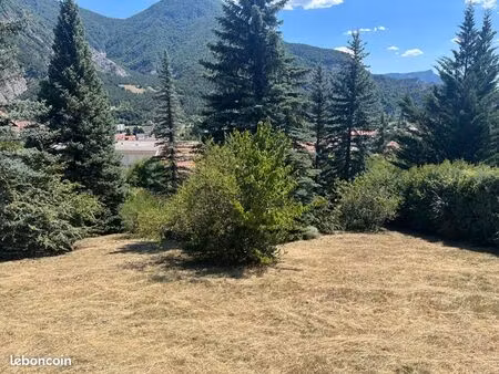 terrain 680 m² veynes