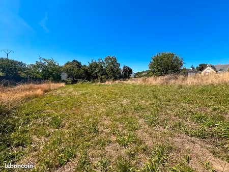 terrain 666 m² tremeven