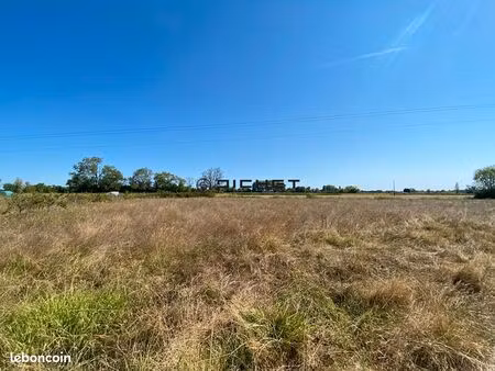 terrain 3498 m² genissac