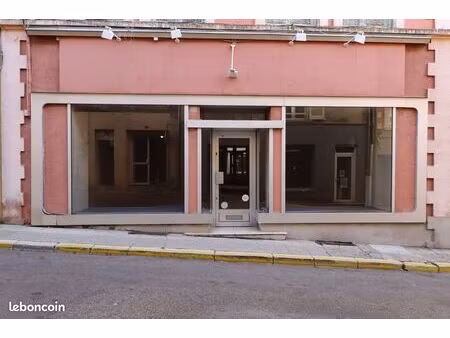 local commercial 75 m² la côte-saint-andré