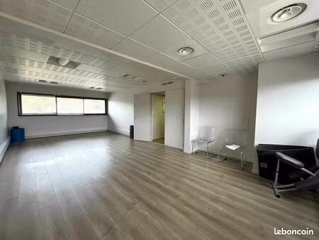 bureaux 37 m²