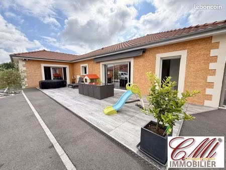 maison 5 pièces 158 m²