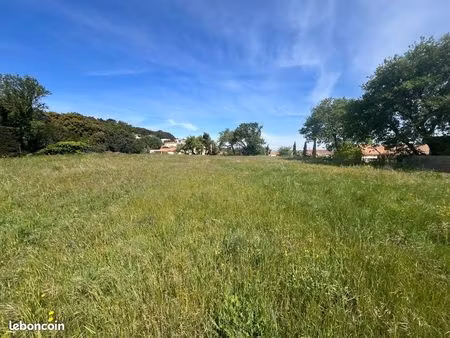 terrain 1257 m² saint-laurent-des-arbres