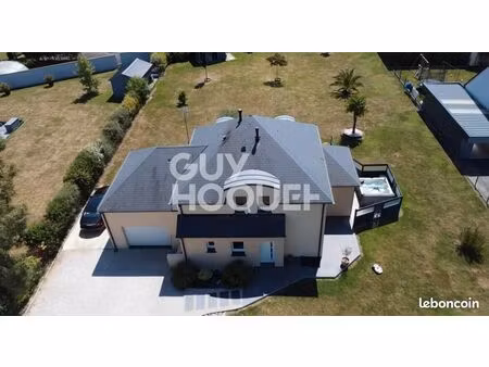 maison 8 pièces 140 m²