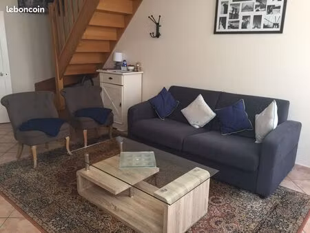 maisons anciennes de villes rénovées meublées