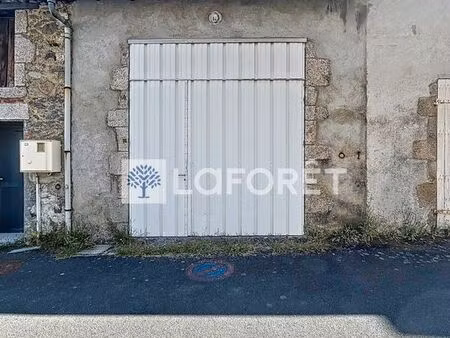 parking/box 1 pièce 30 m²