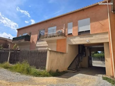 immeuble 13 pièces 245 m²