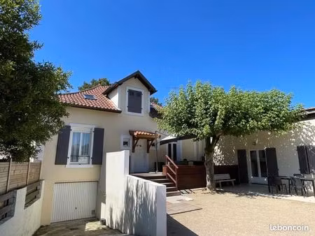 maison de ville en viager 5 pièces 120 m²