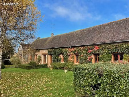 maison 4 pièces 153 m²