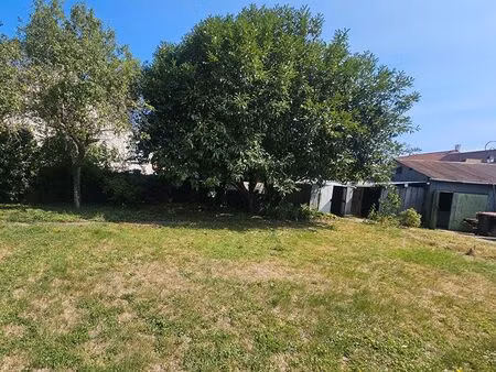 terrain 310 m² courson monteloup