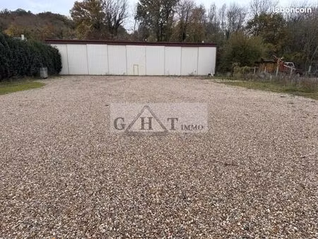 local industriel 860 m²