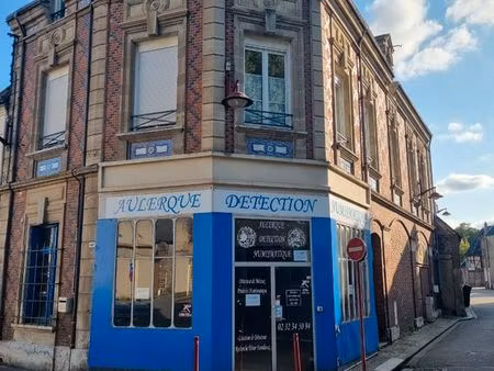 a louer local commercial hyper centre breteuil sur iton