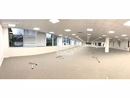 bureaux 1016 m² eybens