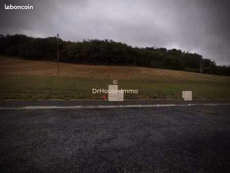 terrain 631 m² saint gauzens