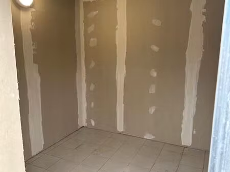 garage/box 10 m² blaye