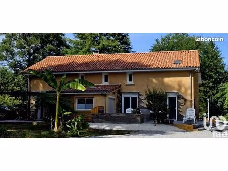 propriété 7 pièces 205 m²