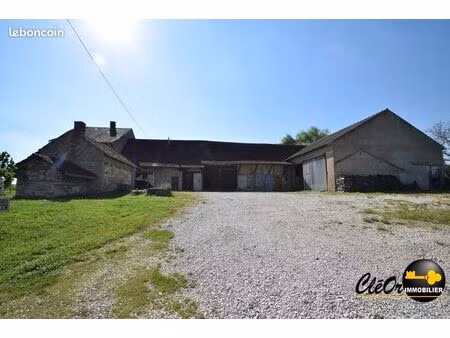 propriété 6 pièces 130 m²