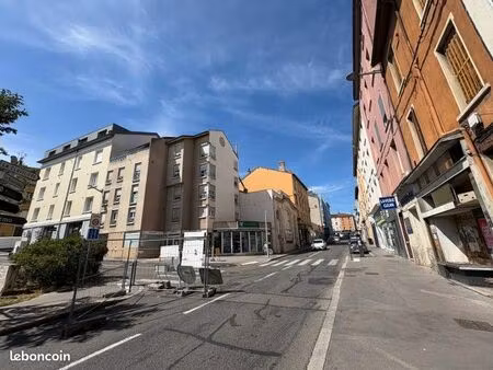 local commercial 37 m²