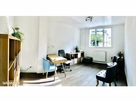 à louer - cabinet médical / paramédical - centre pluridisciplinaire neuf - poissy (200m ga