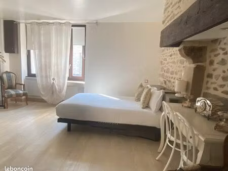 immeuble 6 pièces 161 m²