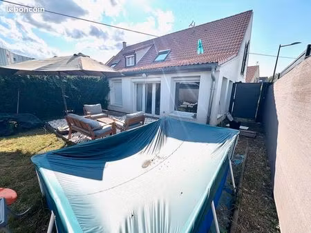 hautepierre quartier pavillonnaire très belle maison mitoyenne d'un seul côté 5p rénovée e