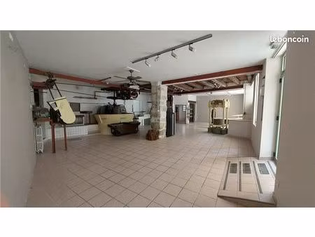 local 110 m² buis-les-baronnies