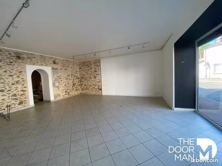 local commercial 44 m²