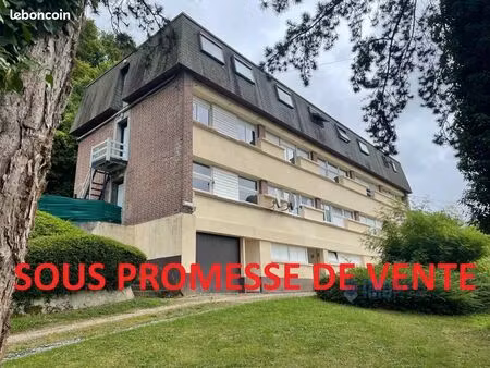 immeuble 38 pièces 800 m²