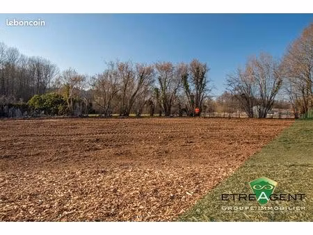 terrain 547 m² arronville