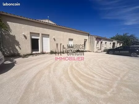 bureaux 172 m² pernes-les-fontaines