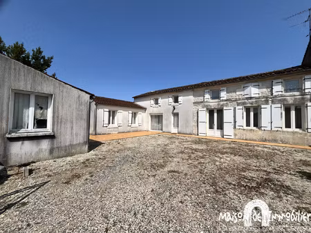 a vendre à merpins (charente) - maison familiale - 7 pièces