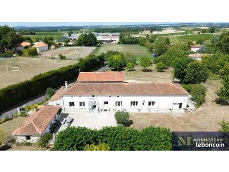 longère 4 pièces 162 m²