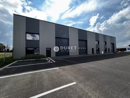 local 630 m² les herbiers