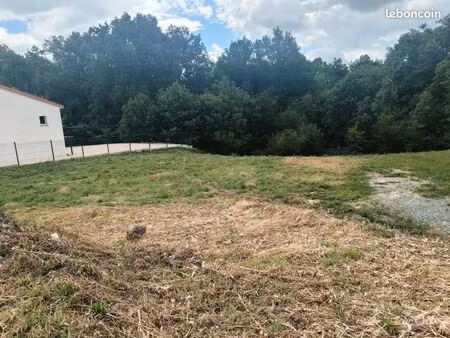 terrain 1 930 m² villeneuve les cerfs