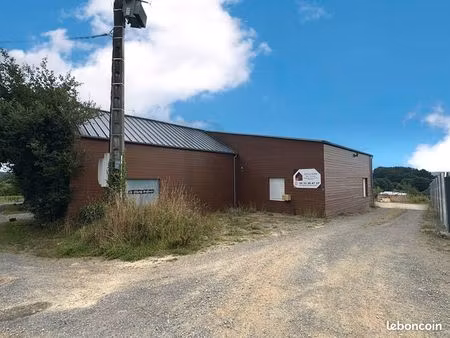 local 324 m² athis val de rouvre