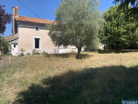 vente maison à savigné (86400) : à vendre / 157m² savigné