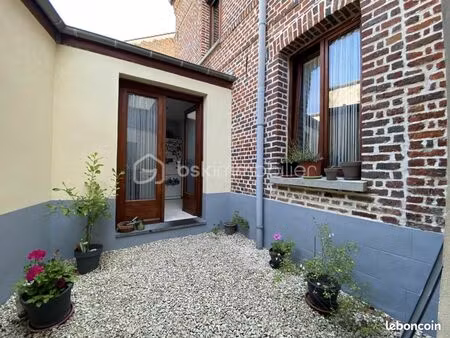 immeuble 12 pièces 170 m²