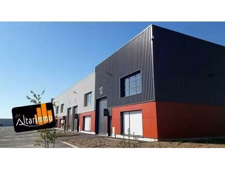 local d'activités à louer