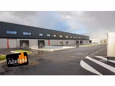 local d'activités à louer