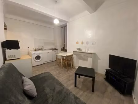 charmant deux pièces meublé avec vue sur rivière