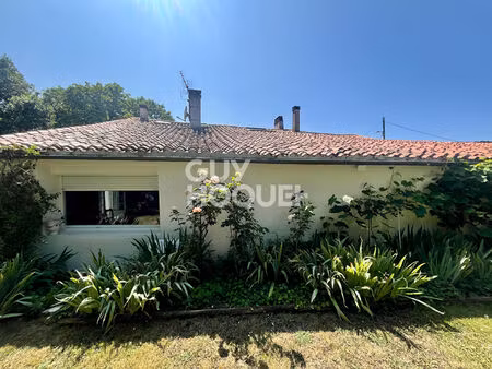 maison de caractère à vendre à benon - 7 pièces  4 chambres