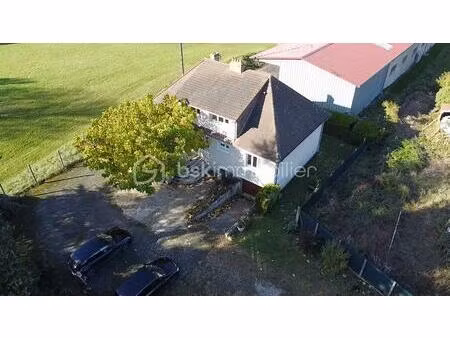 maison de 150 m² à bellegarde