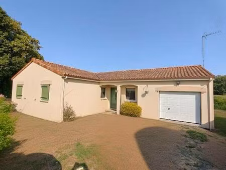 pavillon champêtre t6 à 5 mns de loudun