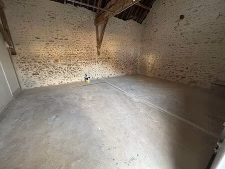 entrepôt / local industriel villeconin 45 m2