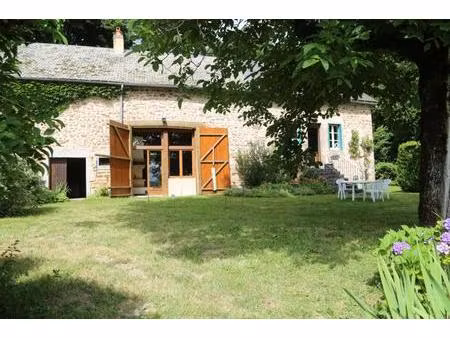 ancienne fermette rénovée avec jolie vue sur les prés