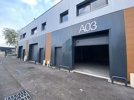 local d'activite a louer