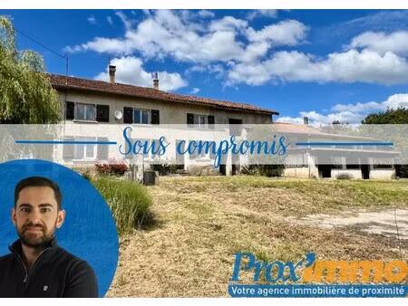 maison à rénover  avec dépendances attenantes et terrain